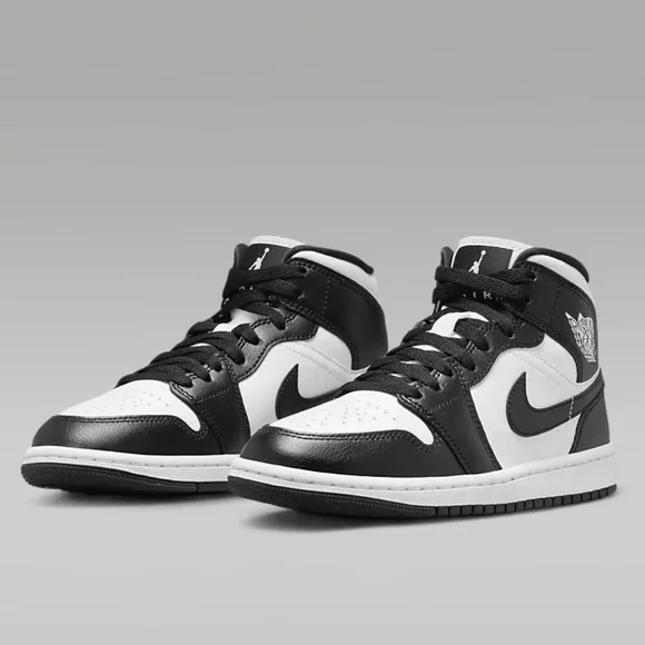 Air Jordan Mid 1 - Picture 4 of 5